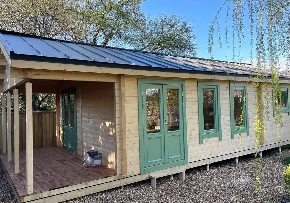 log-cabin-outside1-brother-build-carpentry-and-construction-specialists